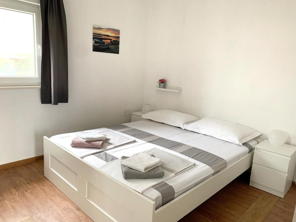 Apartments Kraj Rat Sreser Buitenkant foto