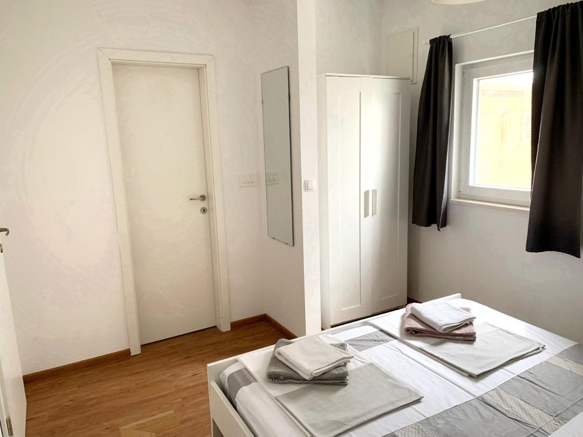 Apartments Kraj Rat Sreser Buitenkant foto